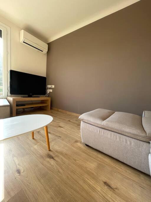 Appartement 2 Chambres +Parking Нарбонна Экстерьер фото